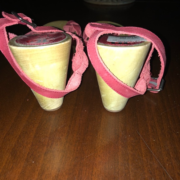 Leather Shoes - Picture 4 of 6